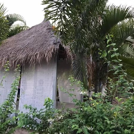Tinna Resort Ban Nong Mai Ngam Buitenkant foto
