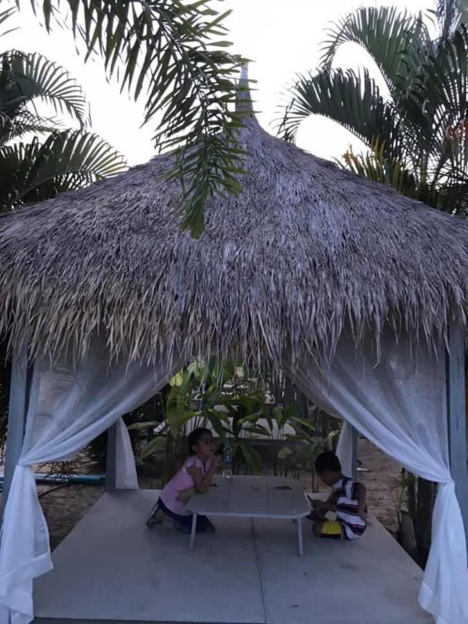 Tinna Resort Ban Nong Mai Ngam Buitenkant foto