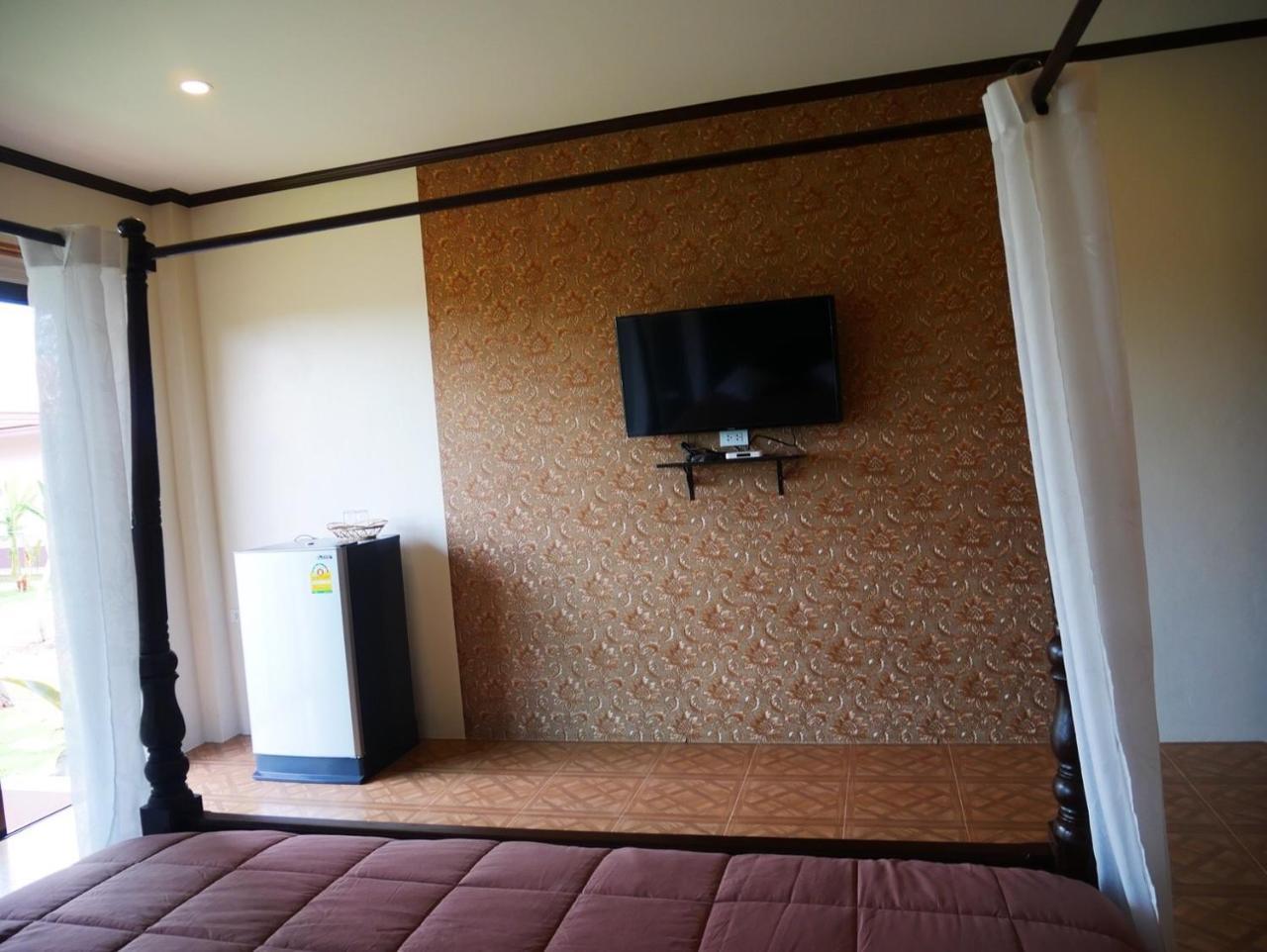 Tinna Resort Ban Nong Mai Ngam Buitenkant foto
